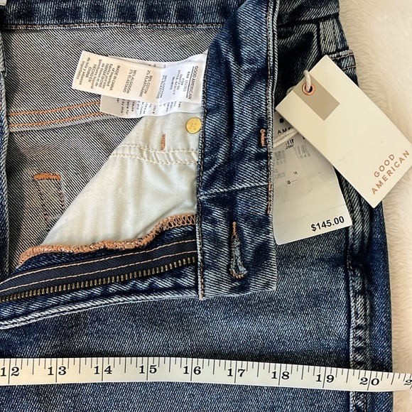 Good American Good Curve Straight Ripped Jeans - Picture 3 of 8